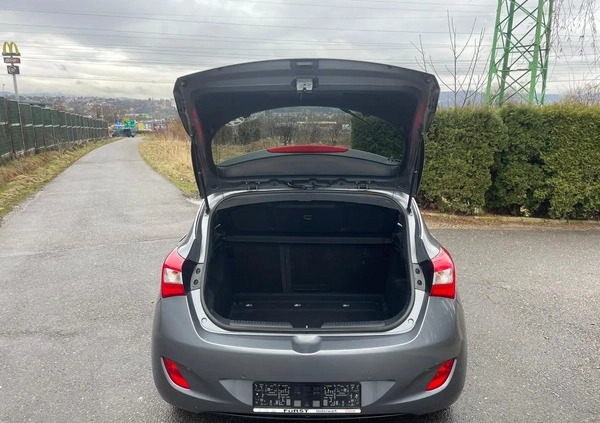 Hyundai I30 cena 18900 przebieg: 130000, rok produkcji 2014 z Jarosław małe 121